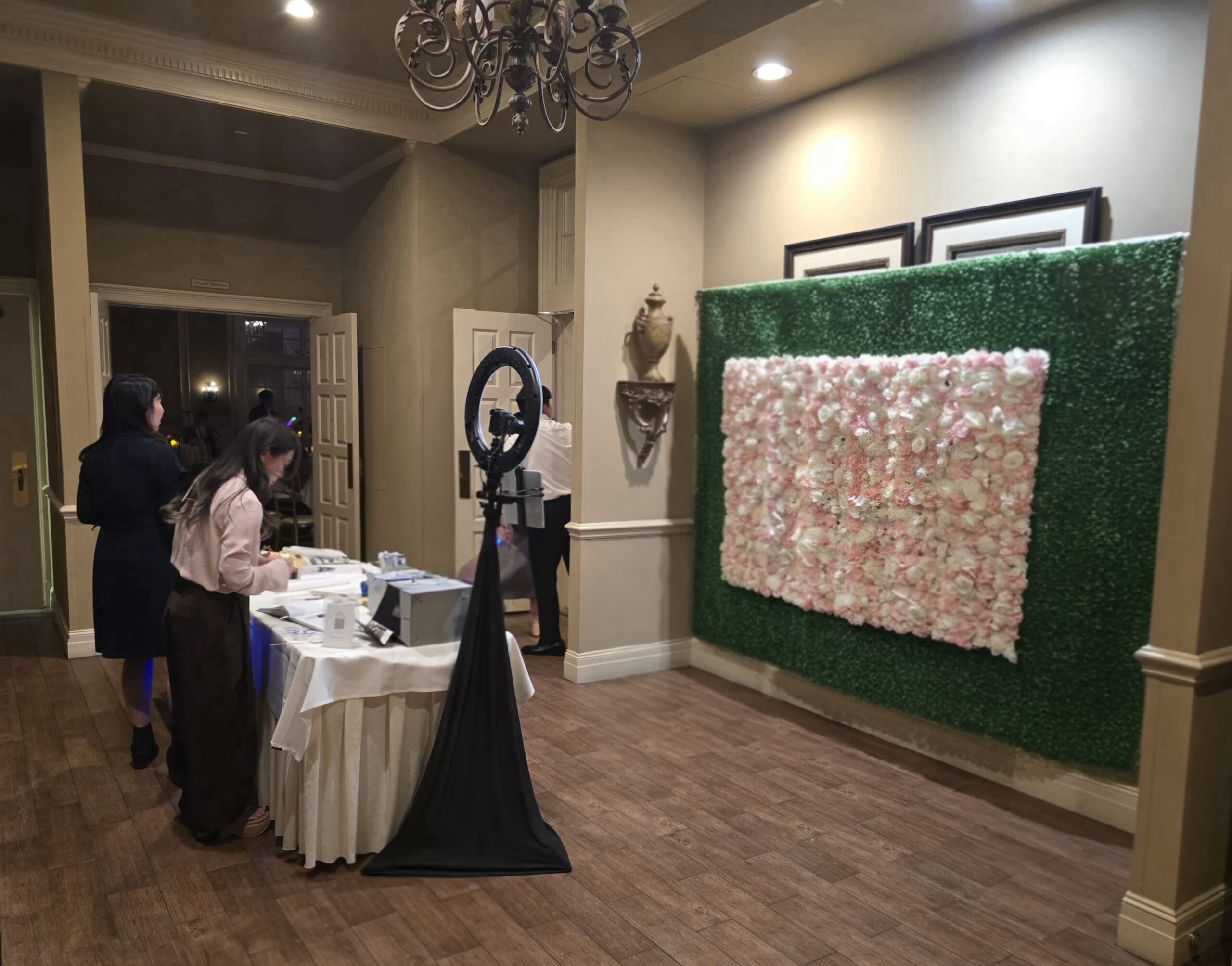 Grass and Flower Hedge Hybrid Wall Premium